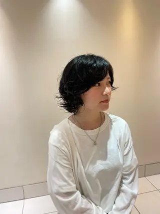 ショート パーマ 岡本 七星のヘアスタイル