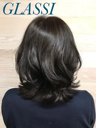 ミディアム カラー 🌈割れない顔周り 中村隆寛のヘアスタイル