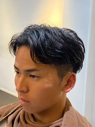 ミディアム メンズ 松岡 輝のヘアスタイル