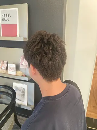 カラー メンズ 岸田 奈々/ 艶髪／トレンドカラーのヘアスタイル