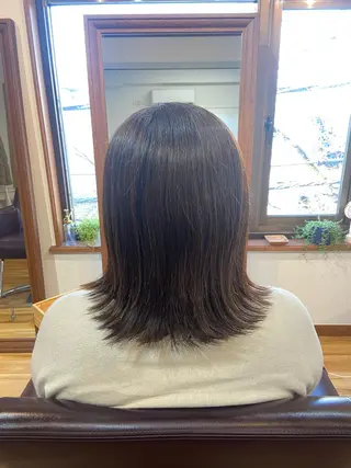 ミディアム 高松 莉璃のヘアスタイル