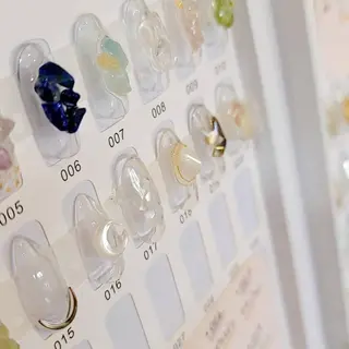 ネイル 石田 由紀のネイルデザイン