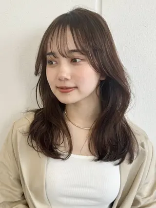 セミロング new open Farbeのヘアスタイル