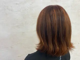 ミディアム カラー 上田 和紀子のヘアスタイル