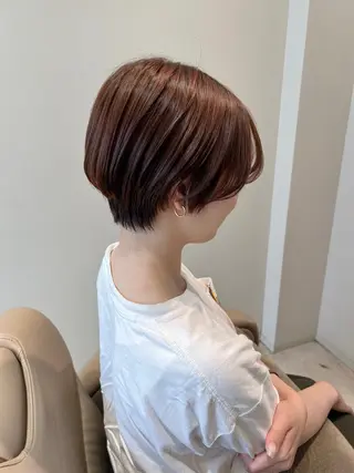 ショート カラー ノイシキ サキのヘアスタイル