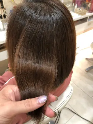 ミディアム アサト チヨノのヘアスタイル