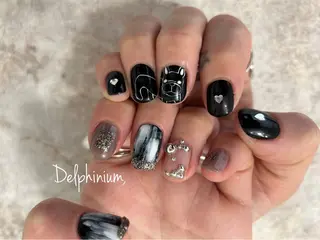 ネイル 岡本 友恵のネイルデザイン