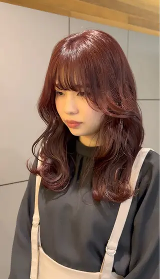 セミロング カラー 佐藤 櫻のヘアスタイル