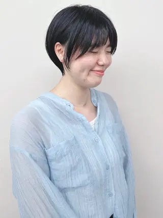 ショート とうい/パーマボブ/ くせ毛/丸みボブのヘアスタイル