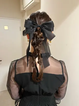 ロング ヘアアレンジ pu+on. nailworks所属・fuyumi / ニュアンスネイルのネイルデザイン