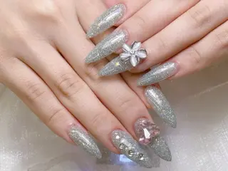 ネイル lucky nail 歌舞伎町のネイルデザイン