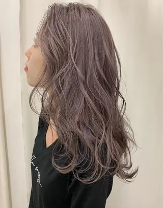 ロング KAORU オリーブカラーのヘアスタイル