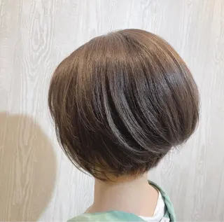 ショート カラー ヘアアレンジ HUENEST アカデミーサロンのヘアスタイル