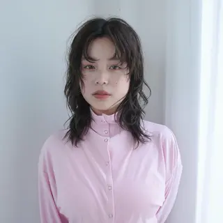 ミディアム パーマ 松尾 知晃のヘアスタイル