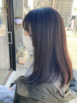 カラー 折本 沙織のヘアスタイル