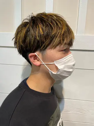 カラー メンズ 足立 悠輔のヘアスタイル