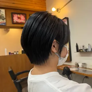 ショート イシイ ハルナ 🤍のヘアスタイル