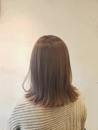 セミロング 薄葉 美菜子のヘアスタイル