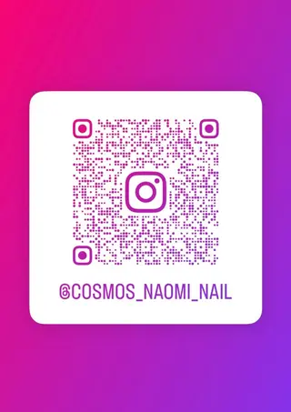 Cosmos Naomiのネイルデザイン