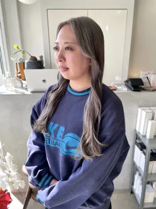 ロング カラー 林 千聖のヘアスタイル