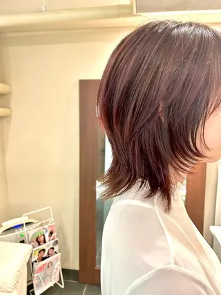 ミディアム カラー チーフデザイナー 若林　麻衣のヘアスタイル