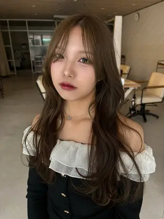 ロング カラー レイヤー/ベージュ/ Yurika🐝🌹のヘアスタイル