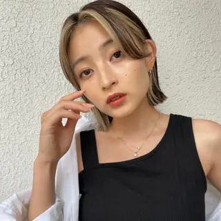 ミディアム カラー レイヤー🤍 ベージュ🤍　聖奈のヘアスタイル