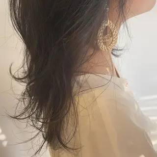 セミロング カラー 【Uneユヌ】菊地 春那のヘアスタイル