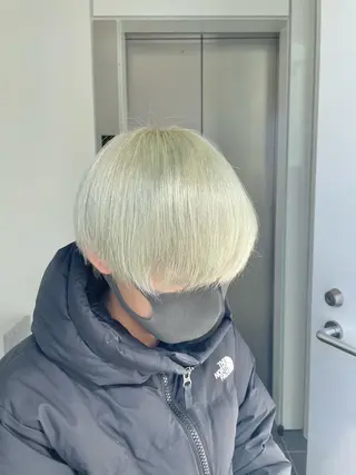 ショート 艶髪レイヤー/ ハイトーンKeitaのヘアスタイル