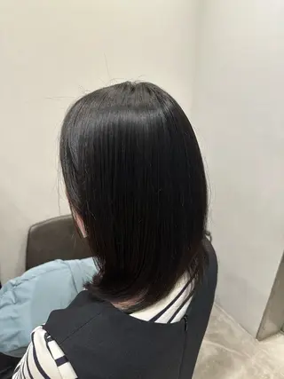 ミディアム 川口開世 layer cutのヘアスタイル