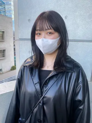 ミディアム 室谷 侑奈のヘアスタイル
