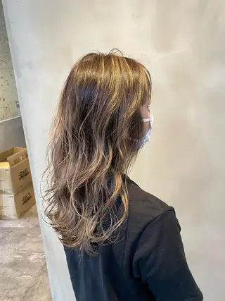 セミロング カラー Sail所属・Sail 【セイル】のヘアスタイル