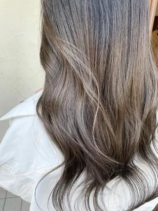 ロング しもかわ かほのヘアスタイル