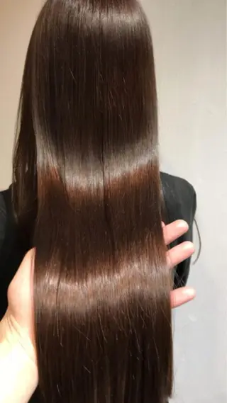 セミロング 縮毛矯正専門 美容師のヘアスタイル