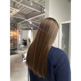 ロング カラー 相原 百華のヘアスタイル