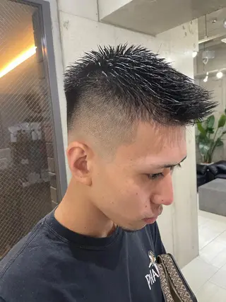 メンズ Kvell&Co.所属・ハイトーン カラーのヘアスタイル