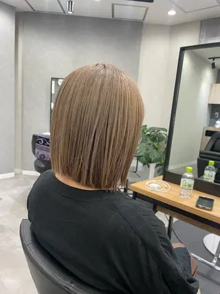 ショート カラー THE2ND 大竹 瞳のヘアスタイル