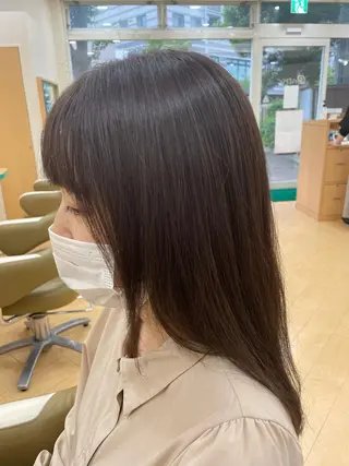 ミディアム 福原 亜祐美のヘアスタイル