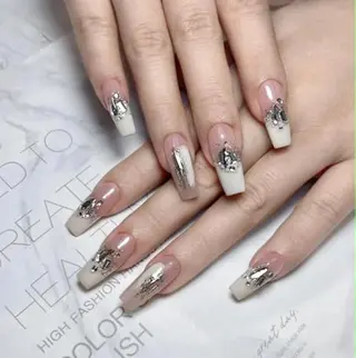 ネイル 🤩 Yuliaユリアのネイルデザイン