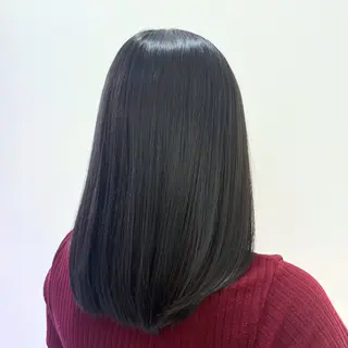 ミディアム カラー 山口 來桃のヘアスタイル