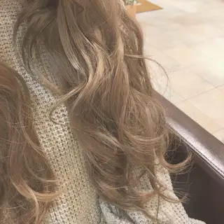 ロング カラー Loem【ロエム】所属・RINA 【Loem】のヘアスタイル