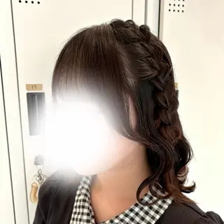 ミディアム ヘアアレンジ 縮毛矯正/お呼ばれ ヘア/ヘアメ｜あまにのヘアスタイル
