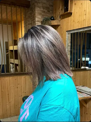 ミディアム 谷山銀二郎/ 副店長のヘアスタイル