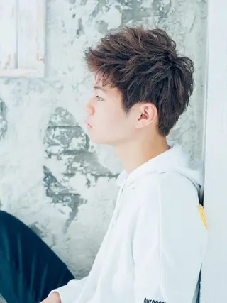 メンズ カラー特化サロン ピリナ相武台前のヘアスタイル