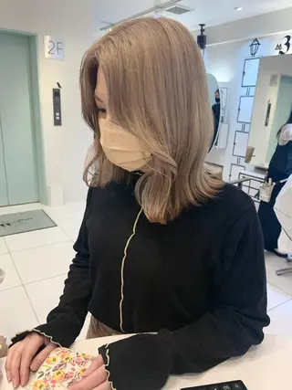 ミディアム カラー moeka レイヤー /艶カラー/韓国のヘアスタイル