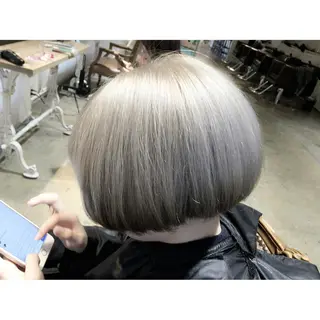 ショート ミディアム セミロング ロング カラー パーマ ヘアアレンジ メンズ メンズハイトーン メンズバレイヤージュのヘアスタイル