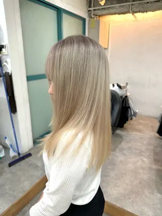 ロング カラー ヘアアレンジ SALOWIN京都河原町Suite店所属・外国人風レイヤー/ ハイトーンSHUのヘアスタイル