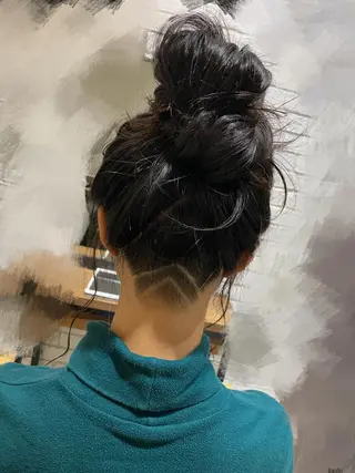 ロング カラー ヘアアレンジ kawamoto akaneのヘアスタイル