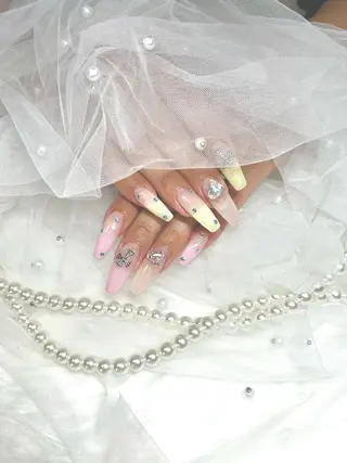 ネイル 【Laule‘a 】のネイルデザイン