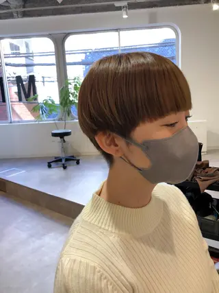 ショート MIA スタイリストのヘアスタイル